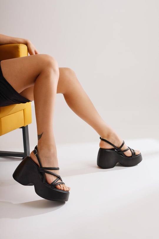 Yeni sezon Kadın Dolgu Topuklu Ayakkabı Modelleri Uygun Fiyatlarla