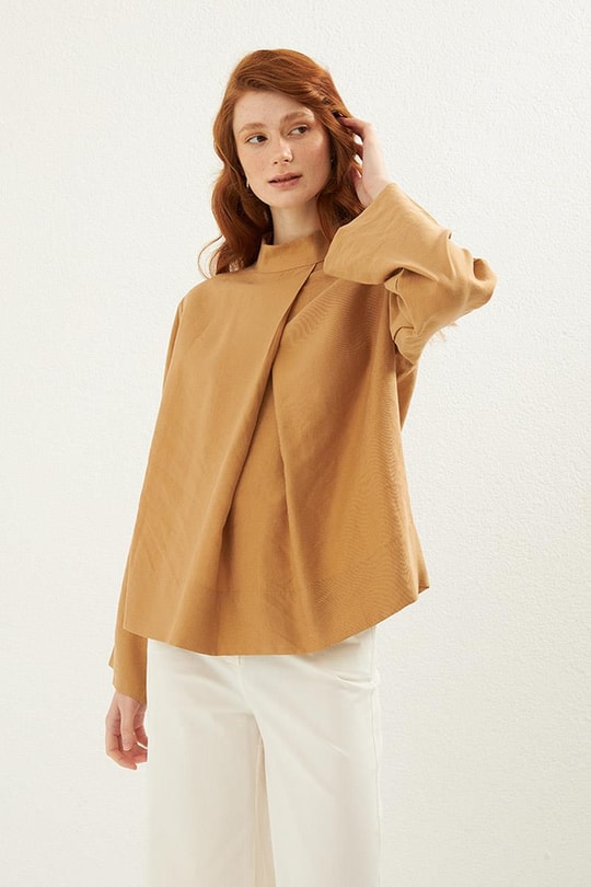 Ön Pileli Bluz Camel