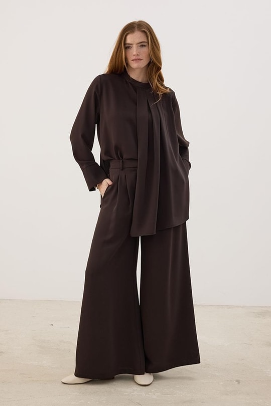 Yakası Pileli Bluz Acı kahve