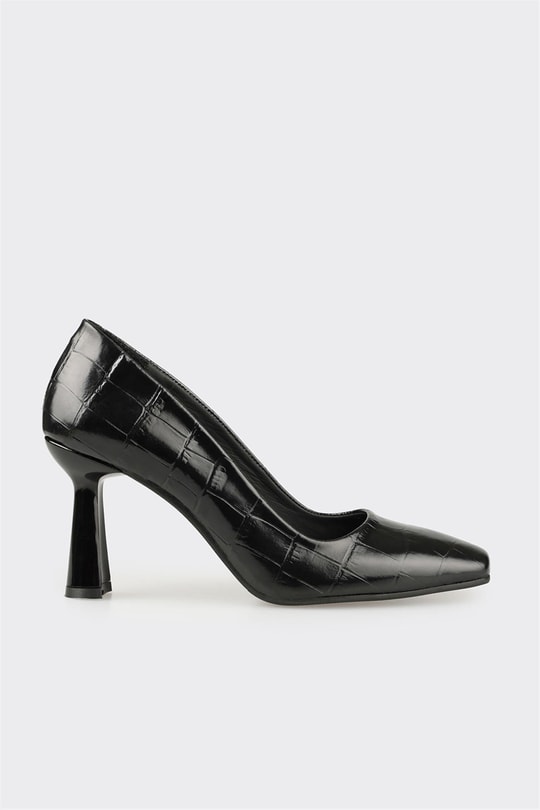 Siyah Deri Kadın Stiletto
