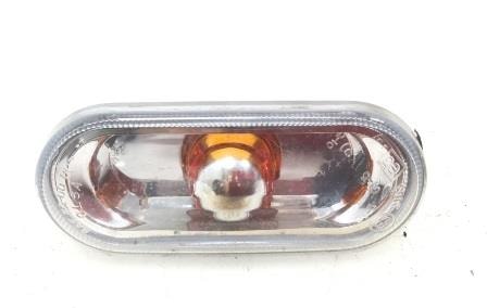 İTHALVolkswagen Caddy Çamurluk Sinyali İthal Marka 2K0949117B2K0949117B