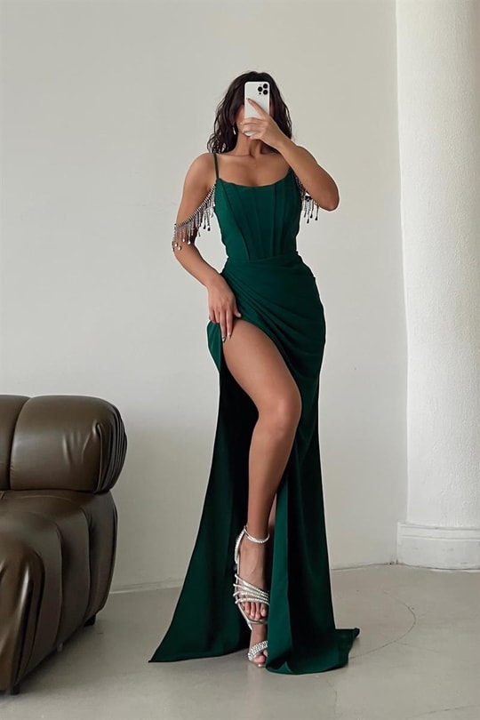 Luster Drape Derin Yırtmaç Abiye Zümrüt Yeşili