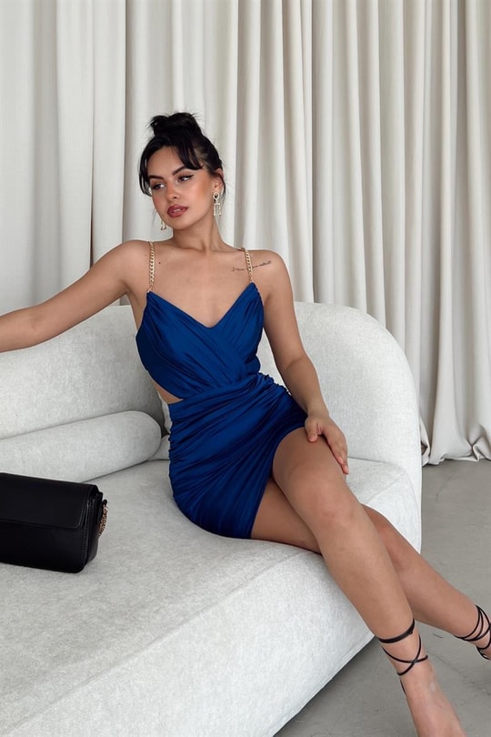 Zincir Askılı Saten Cut Out Abiye Saks Mavisi