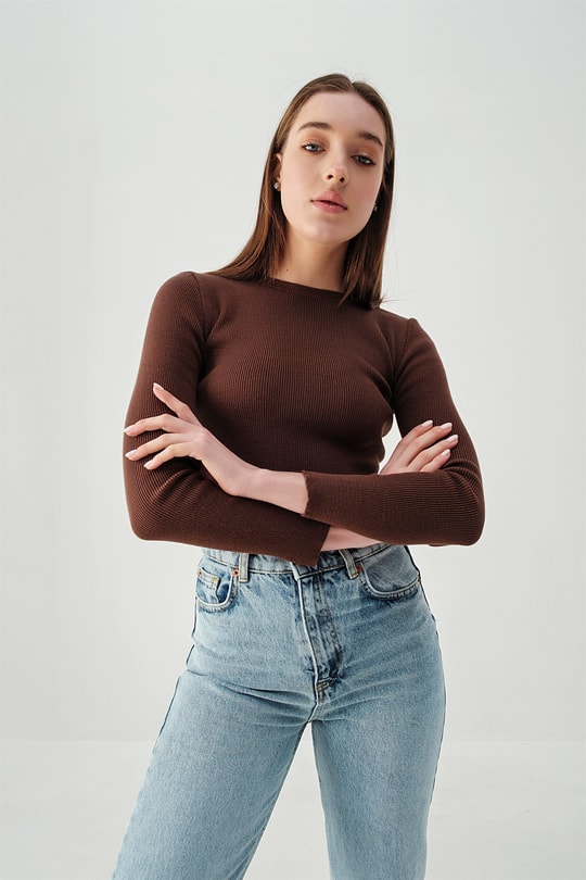 Bisiklet Yaka Crop Triko Bluz Acı Kahve