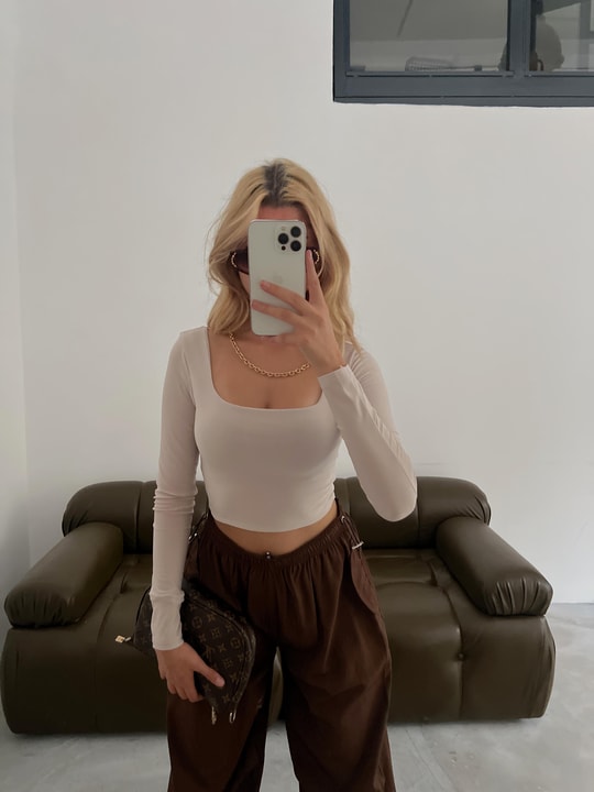 Crop Kare Yaka Bluz Taş
