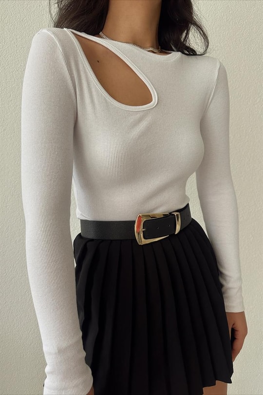 Cut Out Detaylı Fitilli Bluz Beyaz