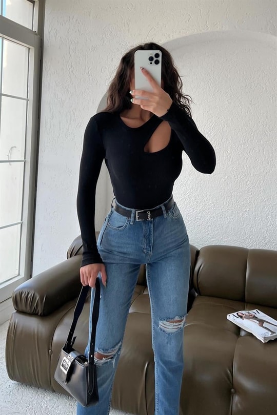Cut Out Detaylı Fitilli Bluz Siyah