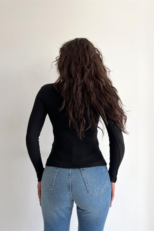 Cut Out Detaylı Fitilli Bluz Siyah