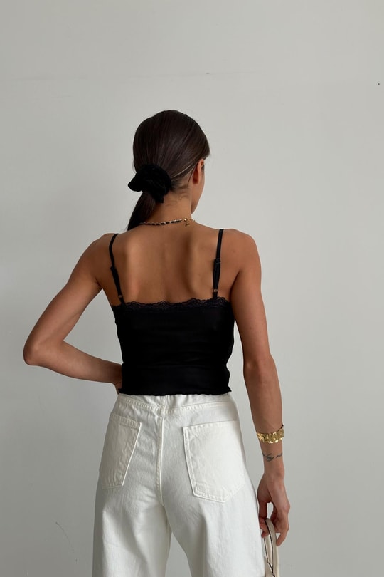 Dantel Yaka Askılı Crop Siyah