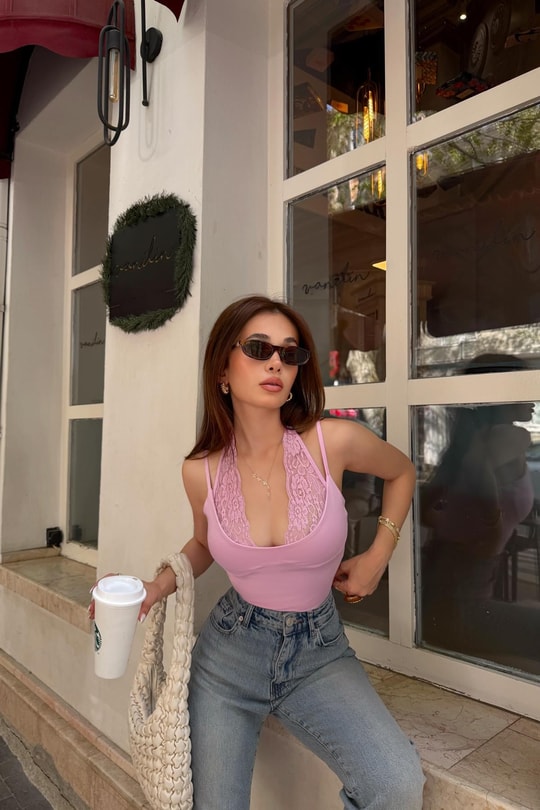 Dantel Yaka Çıtçıtlı Bodysuit Pembe