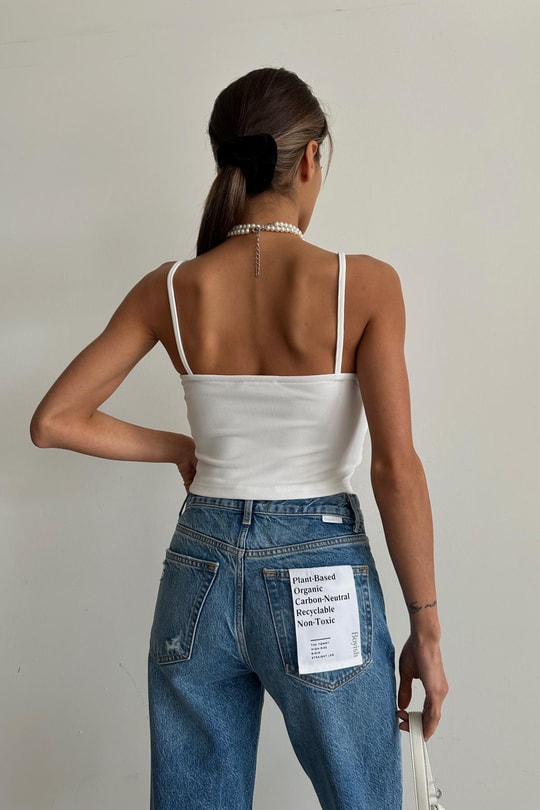 İnci Detaylı Askılı Crop Beyaz