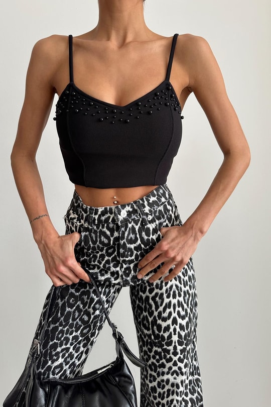İnci Detaylı Askılı Crop Siyah