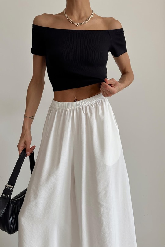 Kayık Yaka Basic t-shirt Siyah