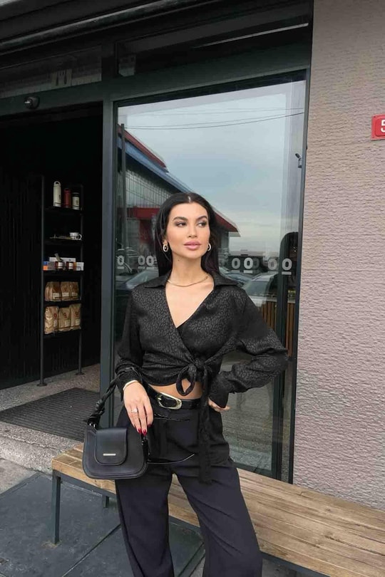 Kruvaze BaĞlamalı Leopar Bluz Siyah