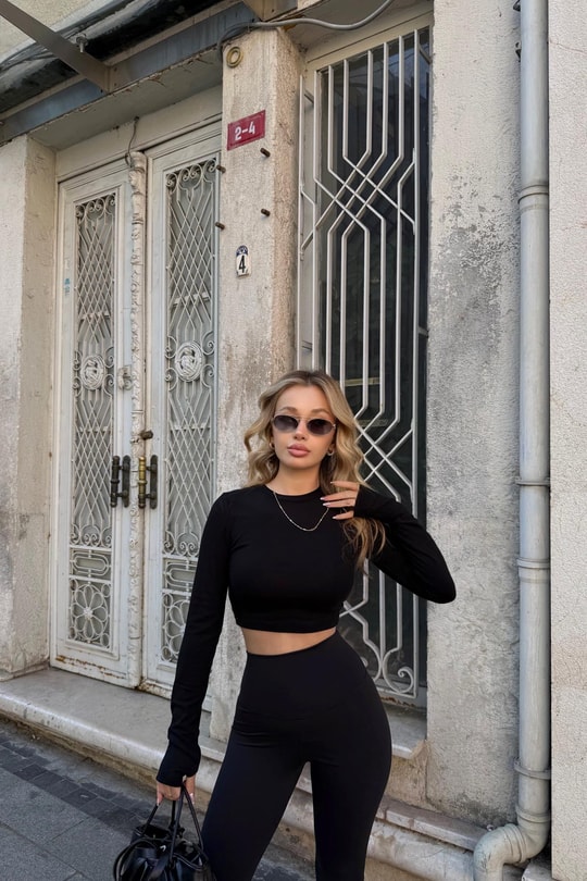 Massimo Pamuklu Basic Crop Bluz Siyah