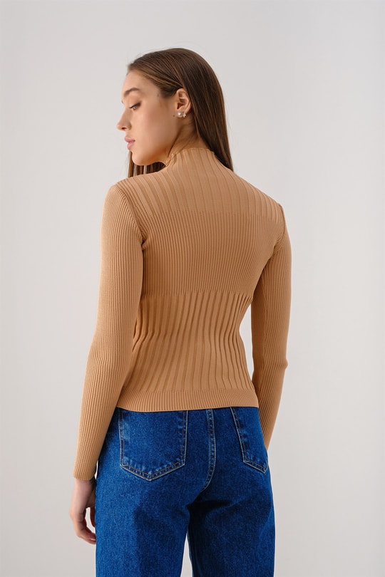 Nervürlü Triko Bluz Camel
