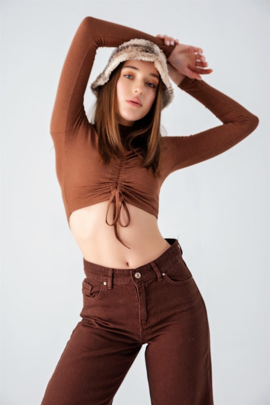 Ön Büzgülü Fitilli Crop Kahve