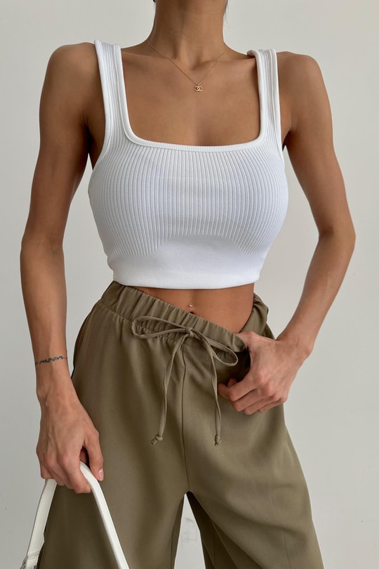Seamless Crop Ekru