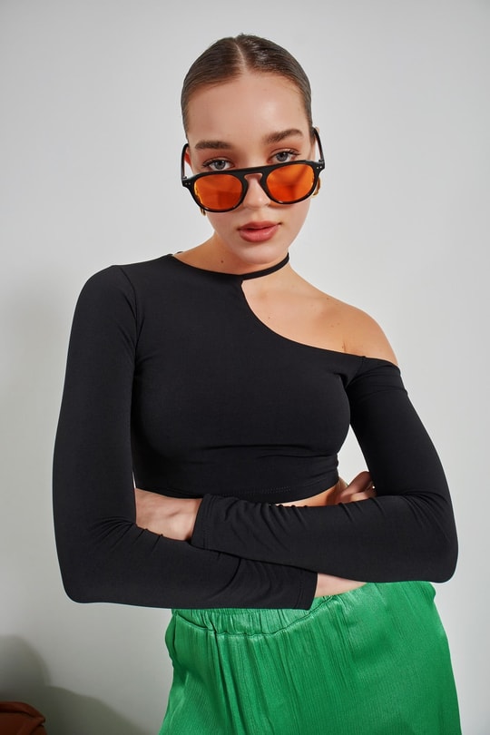 Tek Omuz Crop Bluz Siyah