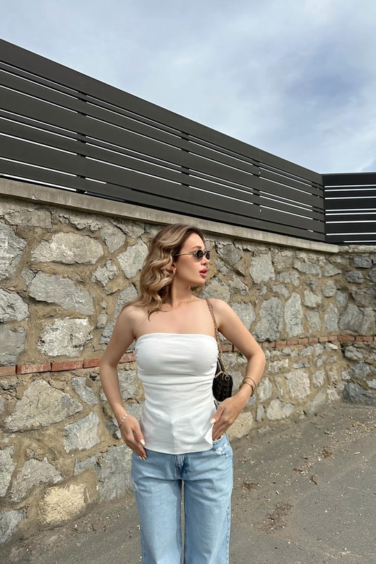 Tek Yırtmaçlı Bluz Beyaz