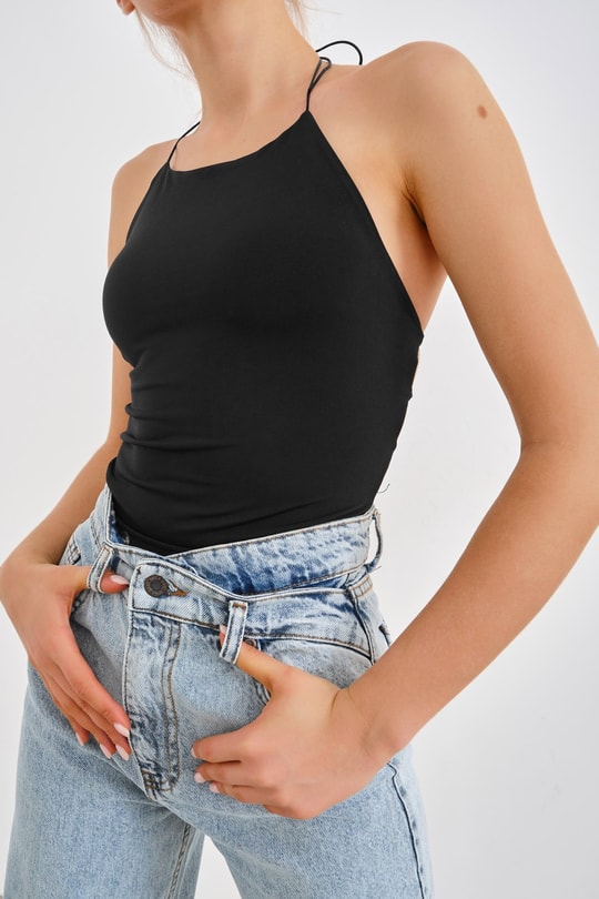 Çapraz Sırt Dekolteli Bodysuit Siyah