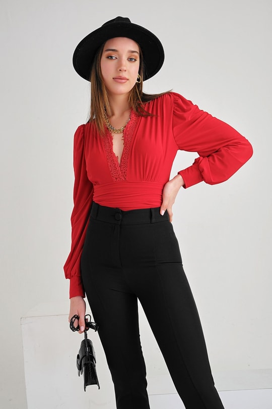 Dantel Detaylı Bodysuit Kırmızı