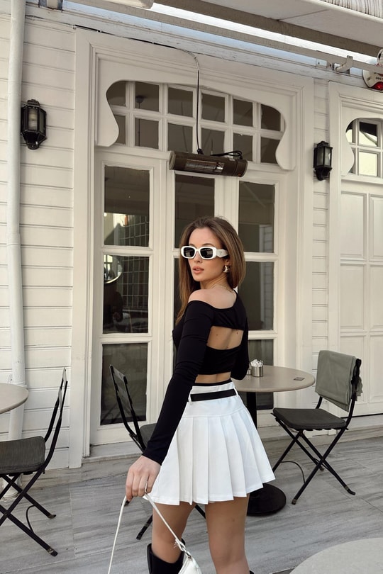 Sırt Dekolteli Fit Bodysuit Siyah