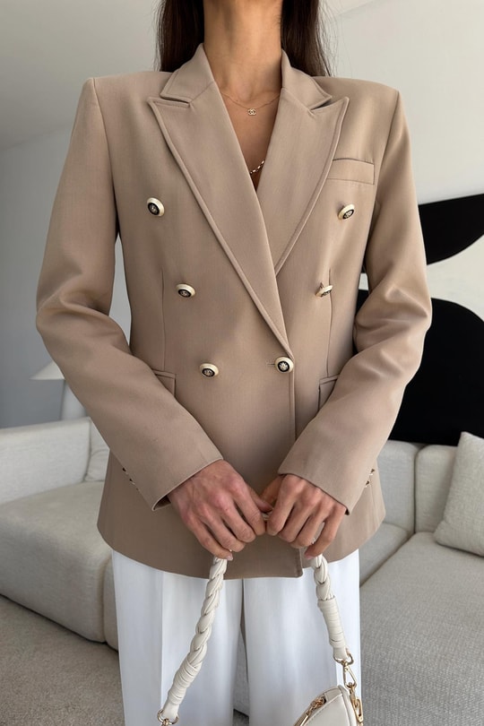Gold Düğmeli Belden Oturtmalı Blazer Ceket Camel