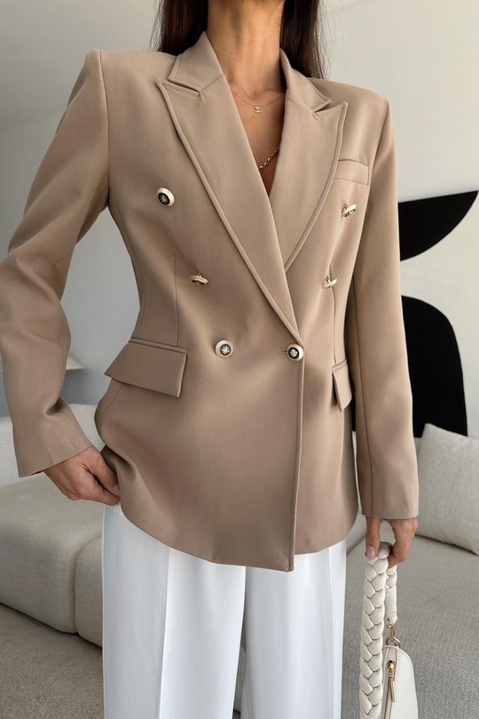 Gold Düğmeli Belden Oturtmalı Blazer Ceket Camel