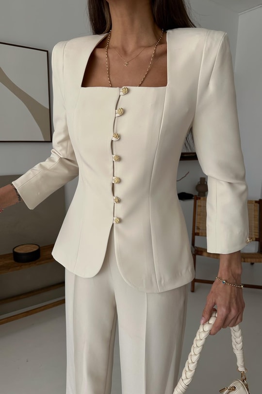 Gold Düğmeli Princess Blazer Krem