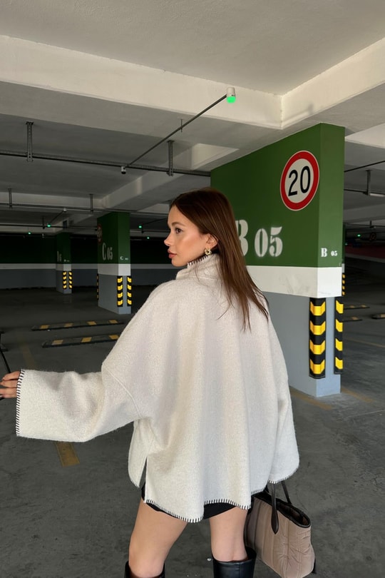 Keçe Tüylü Dikiş Detay Ceket Krem