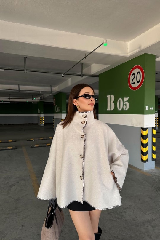 Keçe Tüylü Dikiş Detay Ceket Krem