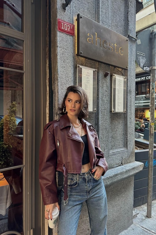 Kemerli Kısa Deri Ceket Bordo