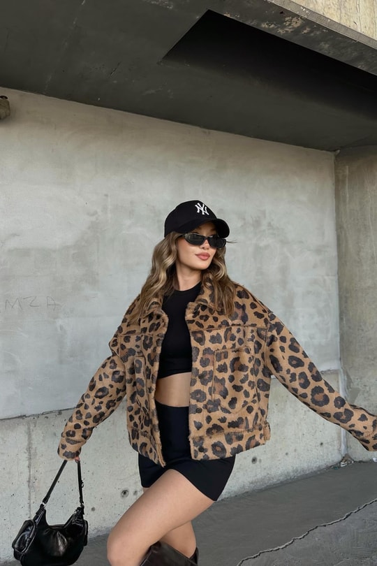 Leopar Tüylü Crop Ceket Camel