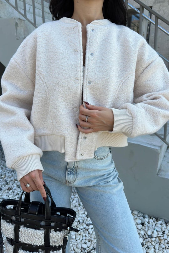 Oversize Crop Buklet ceket Krem