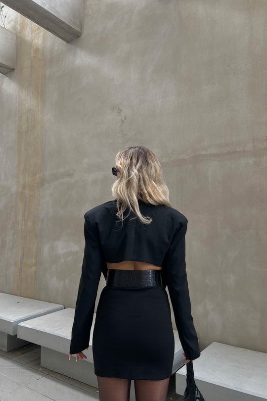 V Kesim Crop Ceket Siyah