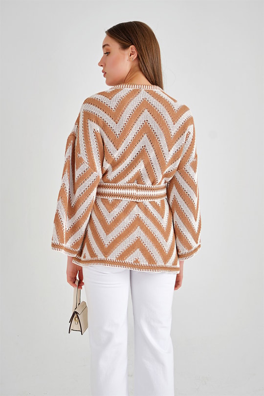 Zikzak Desenli Kuşaklı Hırka Camel