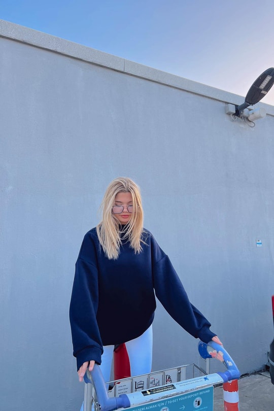 Dik Yaka Basic Sweatshirt Lacivert