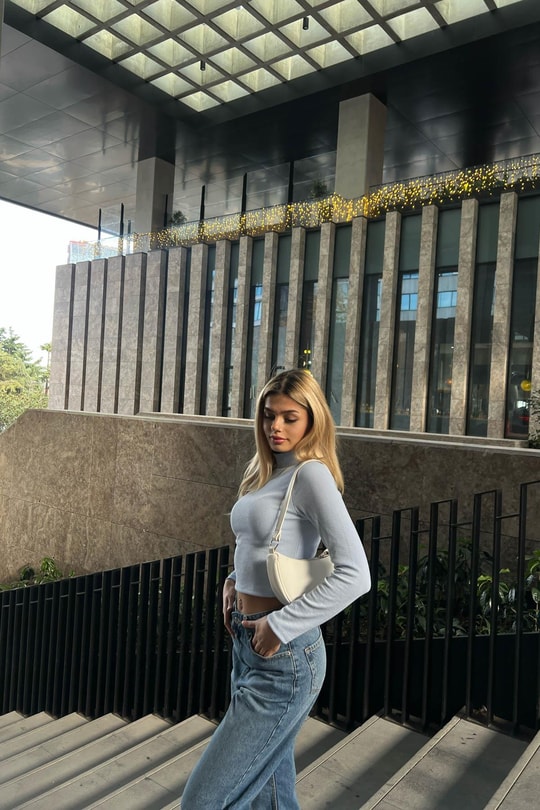 Dik Yaka Crop Fitilli Bluz Bebe Mavi