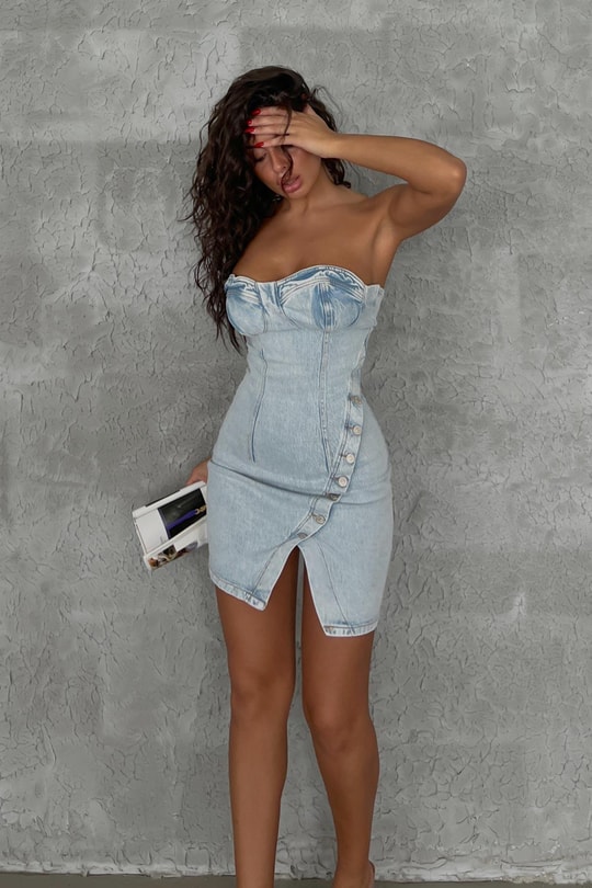 Asimetrik Düğmeli Straplez Denim Elbise Buz Mavi