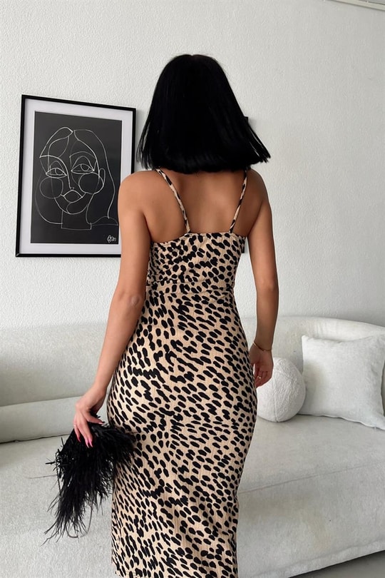 Askılı Çıtır Yırtmaçlı Elbise Camel