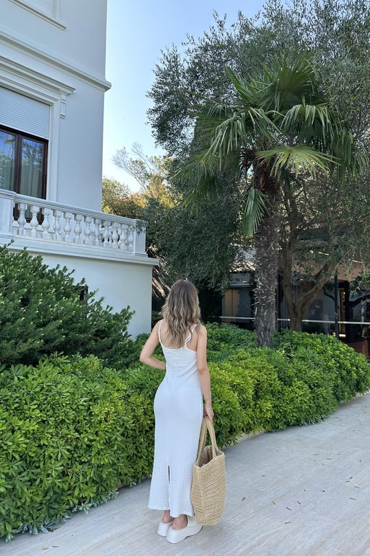 Askılı Gofre Elbise Beyaz