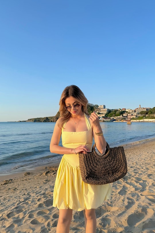 Boyundan Bağlamalı Elbise Sarı