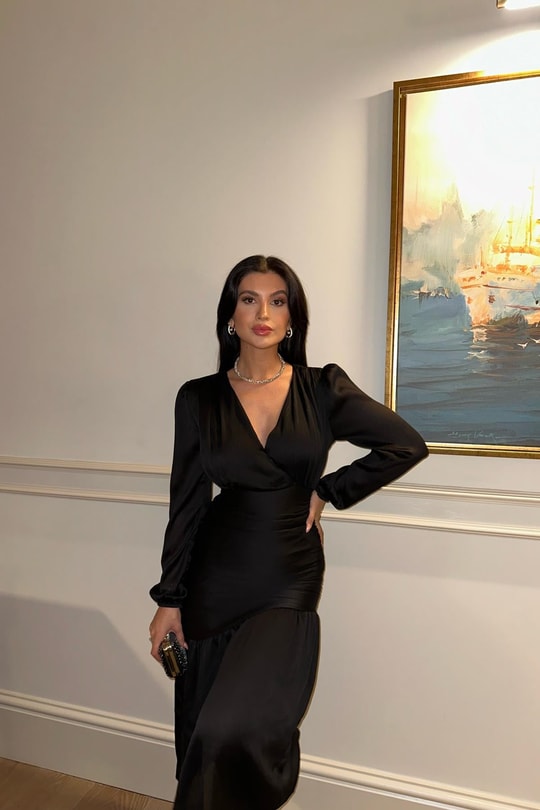 Büzgülü Saten Midi Elbise Siyah