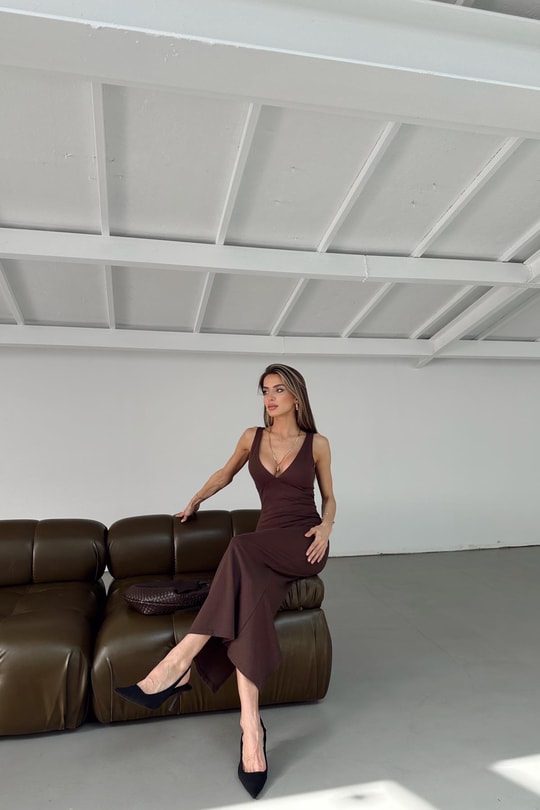 Dikiş Detaylı Midi Elbise Kahve