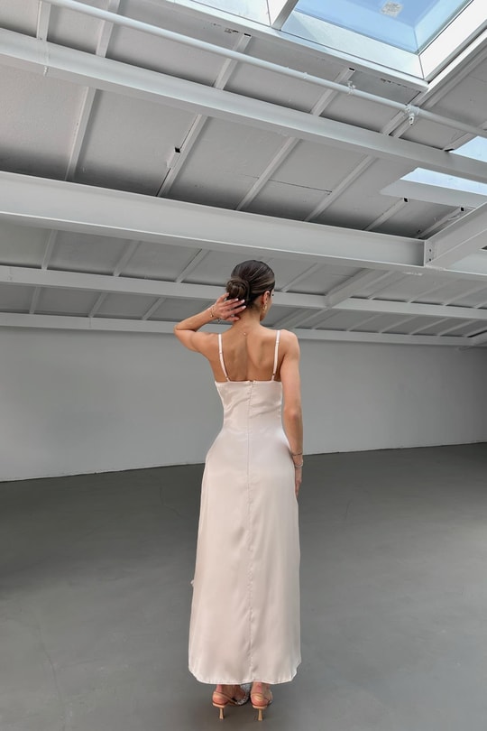 Elegant Saten Elbise Krem