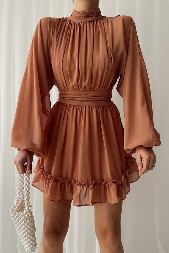 Eteği Fırfırlı Tül Kollu Katherine Elbise Camel