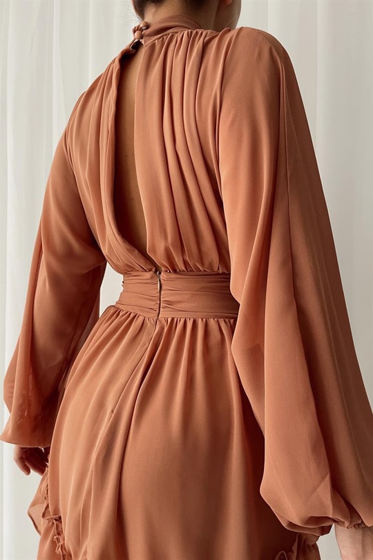 Eteği Fırfırlı Tül Kollu Katherine Elbise Camel