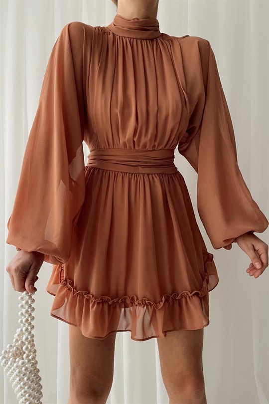 Eteği Fırfırlı Tül Kollu Katherine Elbise Camel