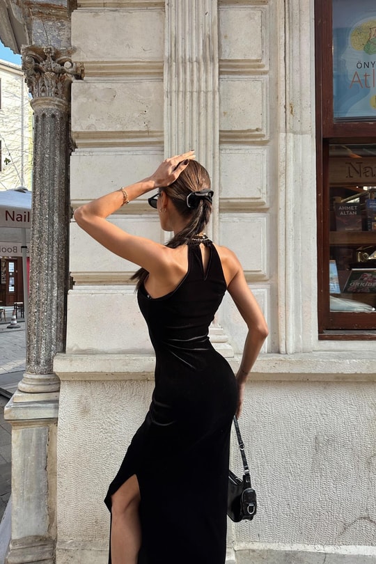 Halter Yaka Kadife Elbise Siyah